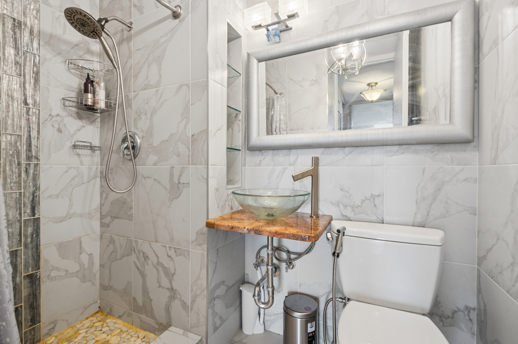 601 E 32nd Street - Photo 14
