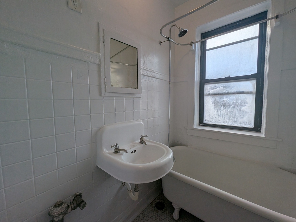 3310 W Schubert Avenue - Photo 7
