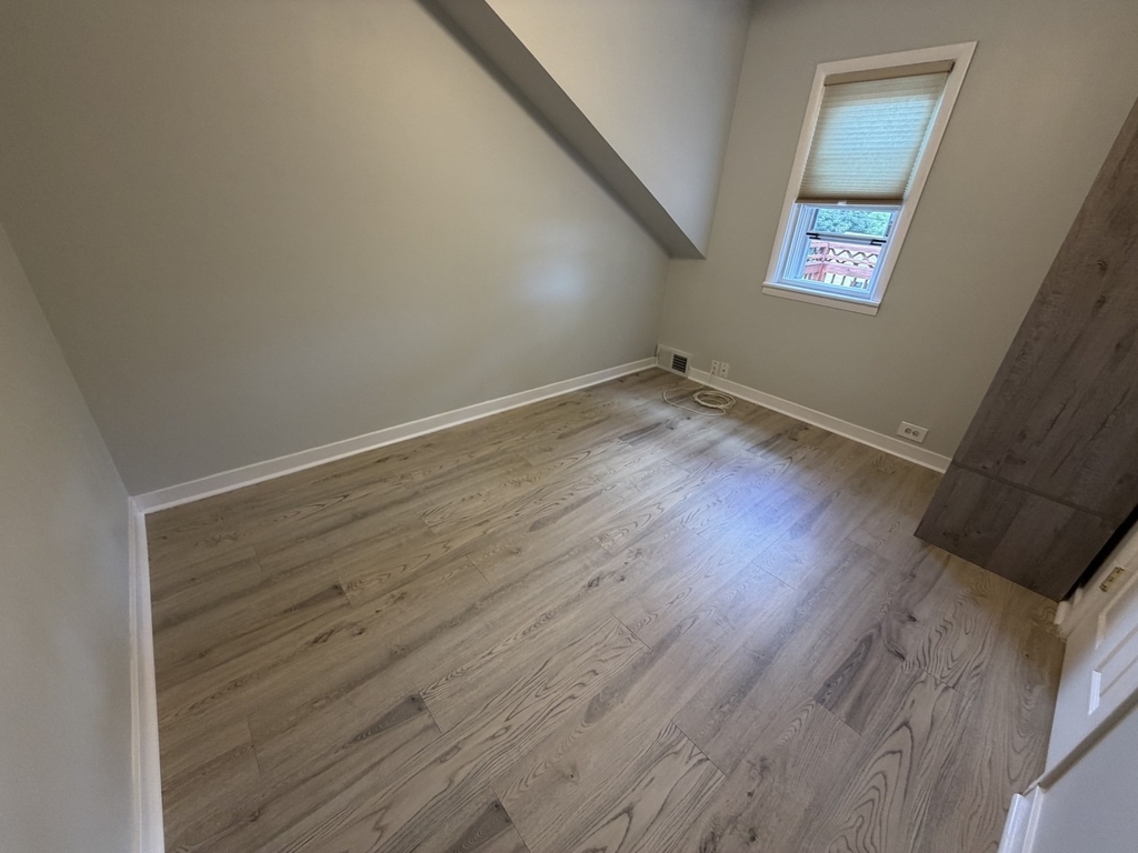 9916 Irving Park Road - Photo 12