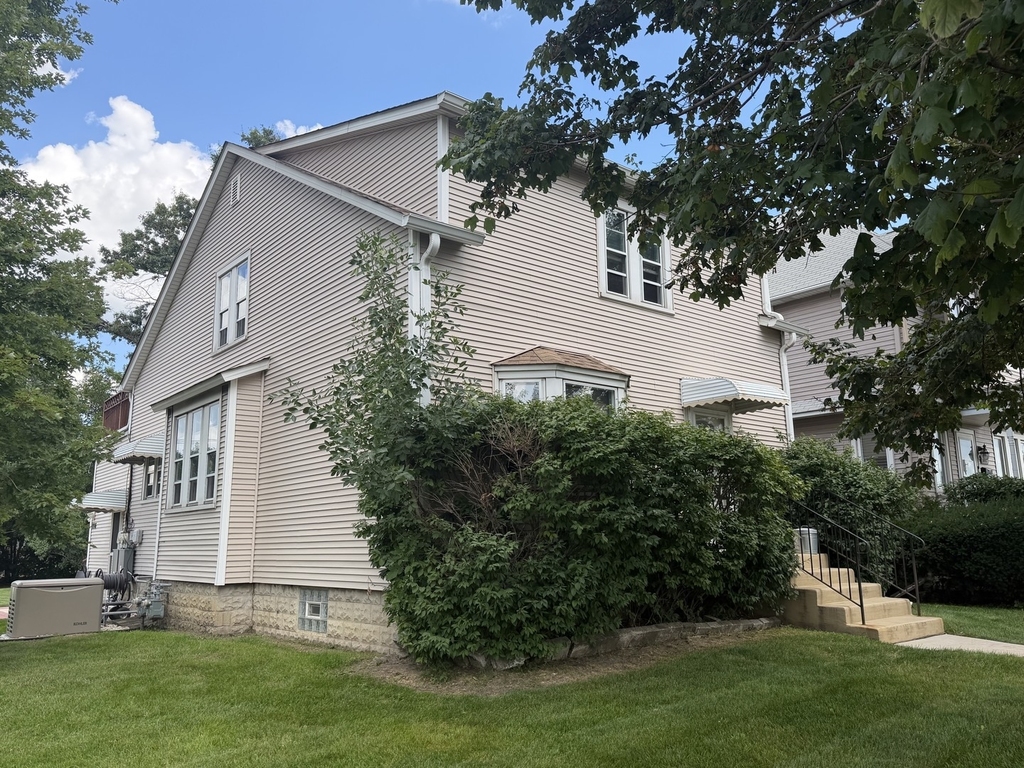 9916 Irving Park Road - Photo 0