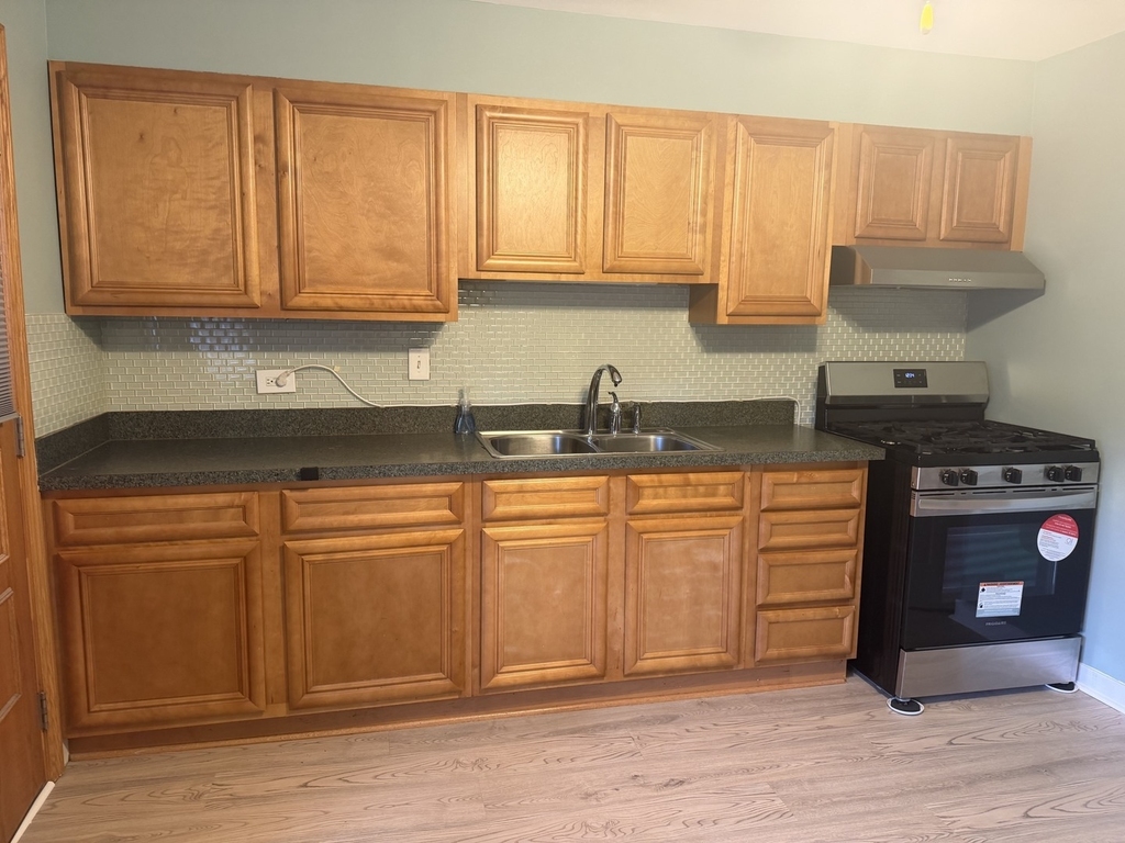 9916 Irving Park Road - Photo 10