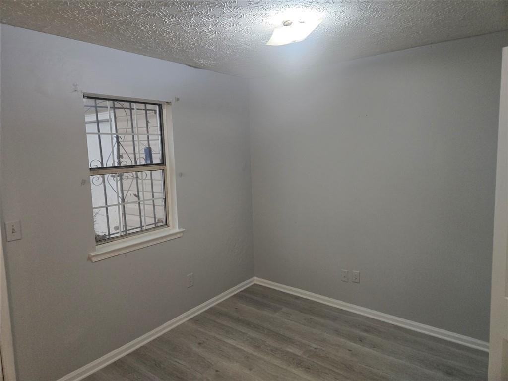 7233 Crestside Drive - Photo 3