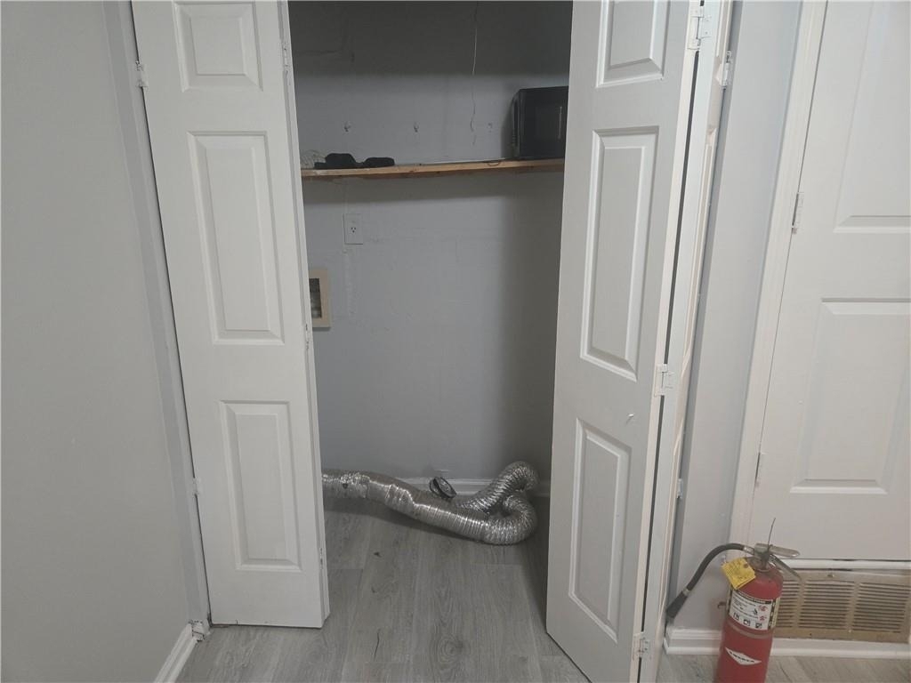 7233 Crestside Drive - Photo 5