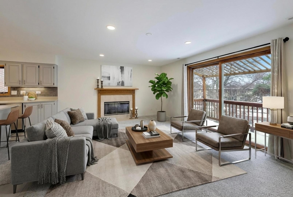 1209 E Davis Street E - Photo 2