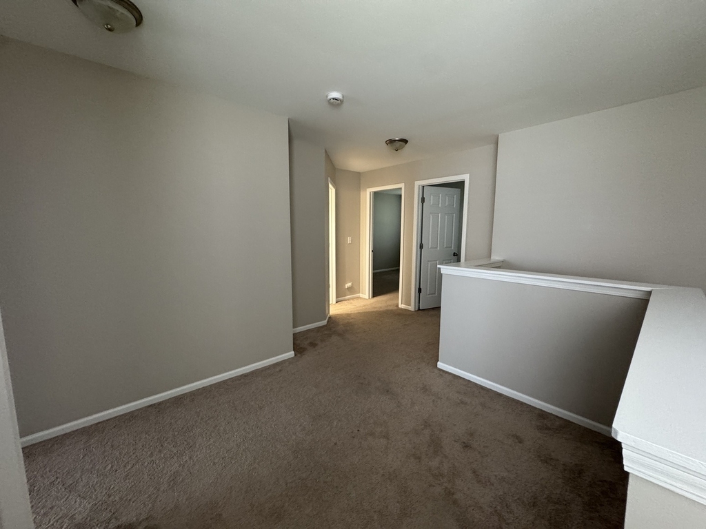 2399 Stoughton Circle - Photo 4