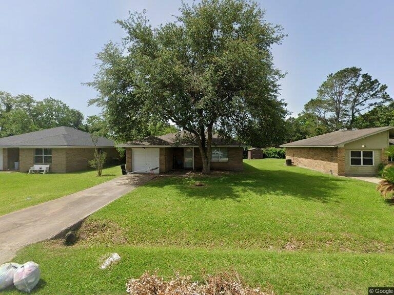 6617 N Lincoln Drive - Photo 1