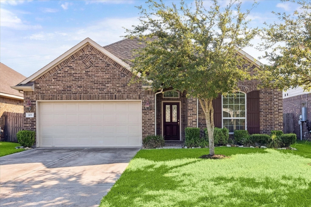 205 Brookwood Park Lane - Photo 0