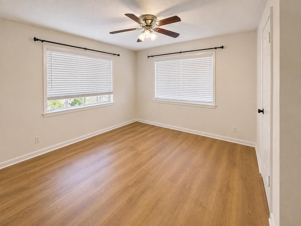 9350 Livernois Road - Photo 11