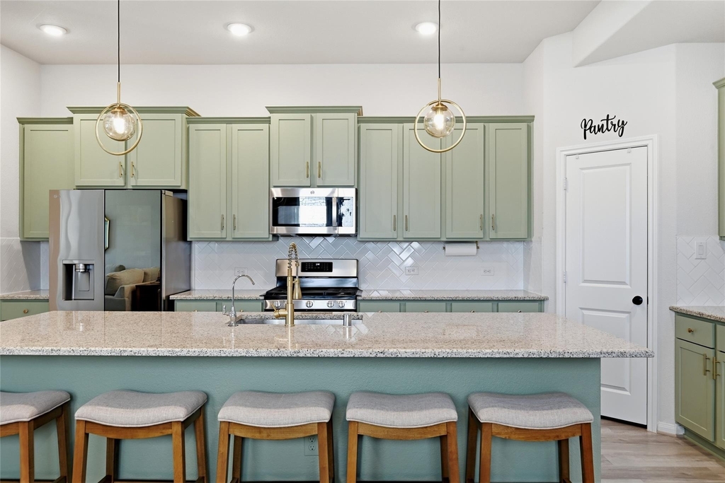 31327 Sellers Terrace Drive - Photo 10