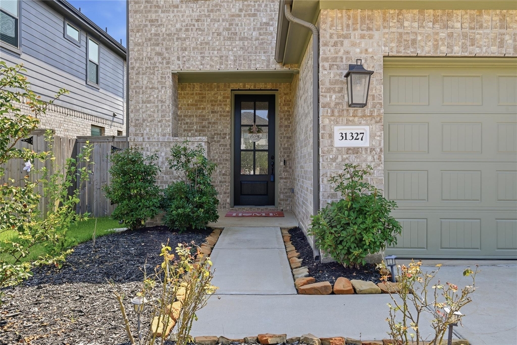 31327 Sellers Terrace Drive - Photo 1