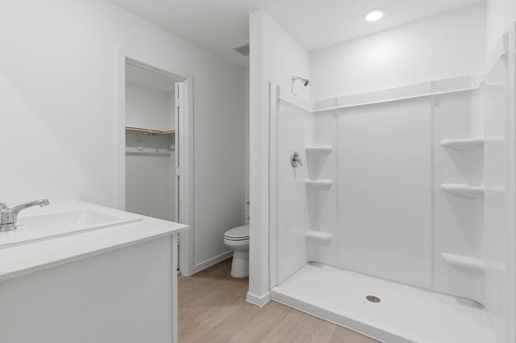 1538 Golden Iris - Photo 19