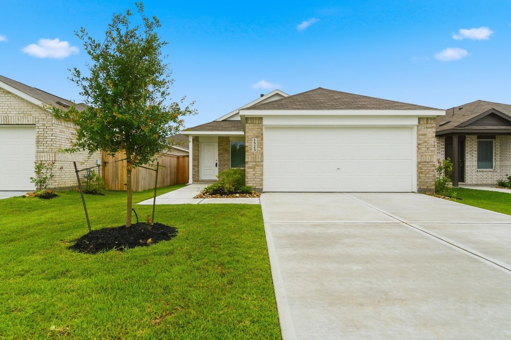 1538 Golden Iris - Photo 1