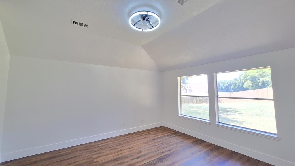 17122 Canterbury Green Court - Photo 13