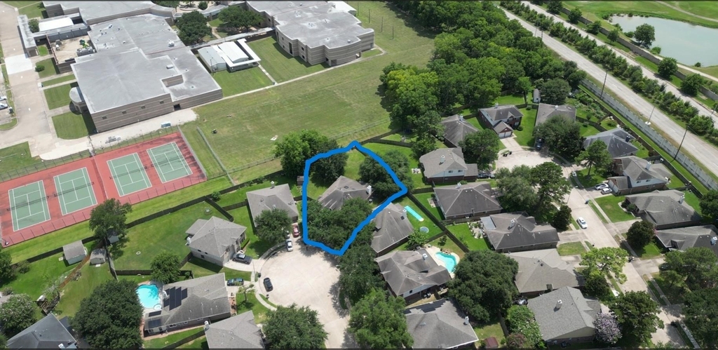 17122 Canterbury Green Court - Photo 17