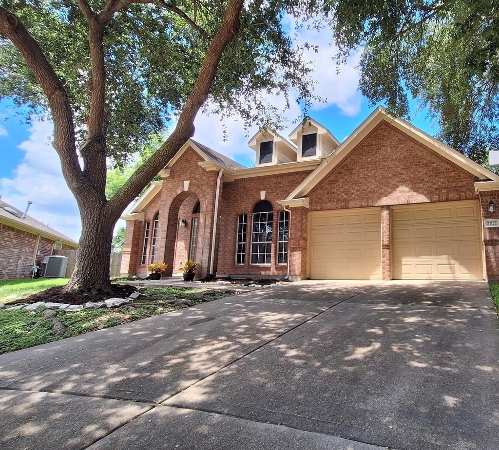 17122 Canterbury Green Court - Photo 8