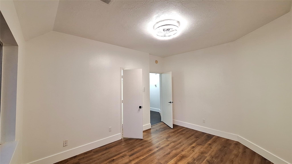 17122 Canterbury Green Court - Photo 16