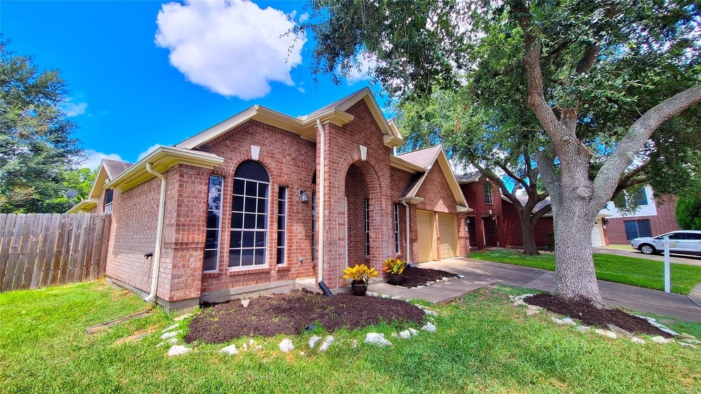 17122 Canterbury Green Court - Photo 31