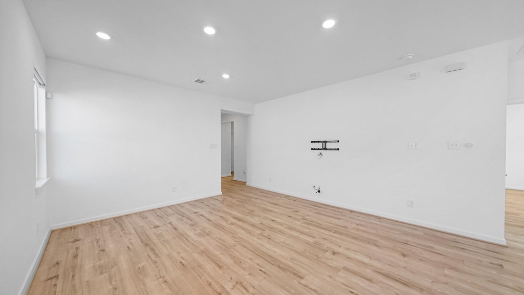 7211 Greenbriar Bend Court - Photo 10