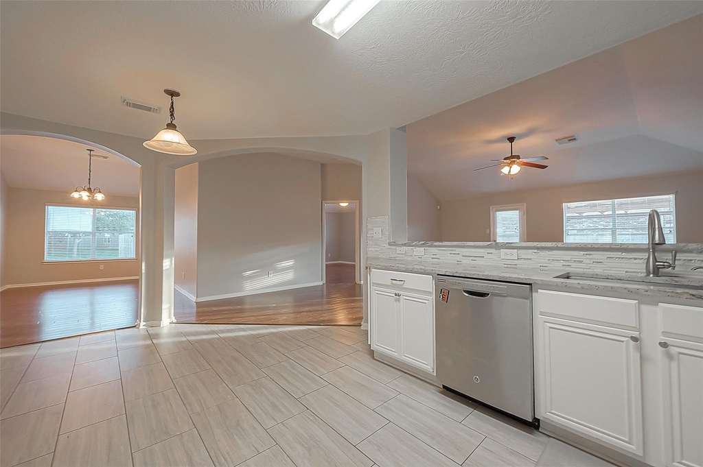 3214 Northgate Court - Photo 7