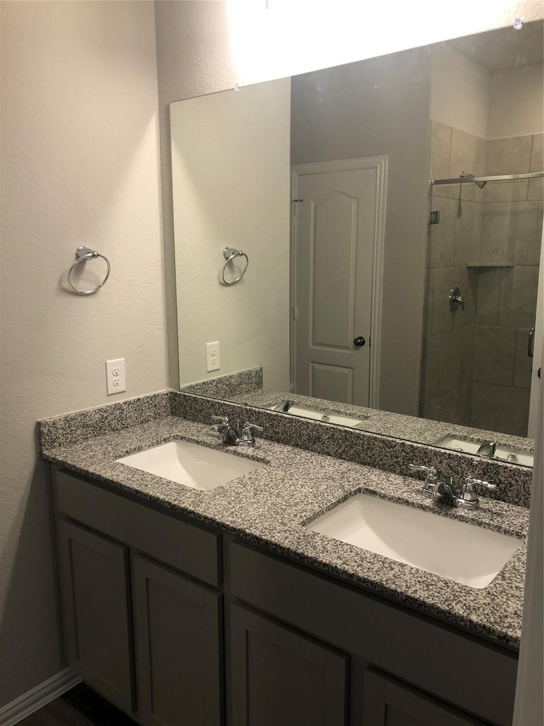 31315 Conover Drive - Photo 4