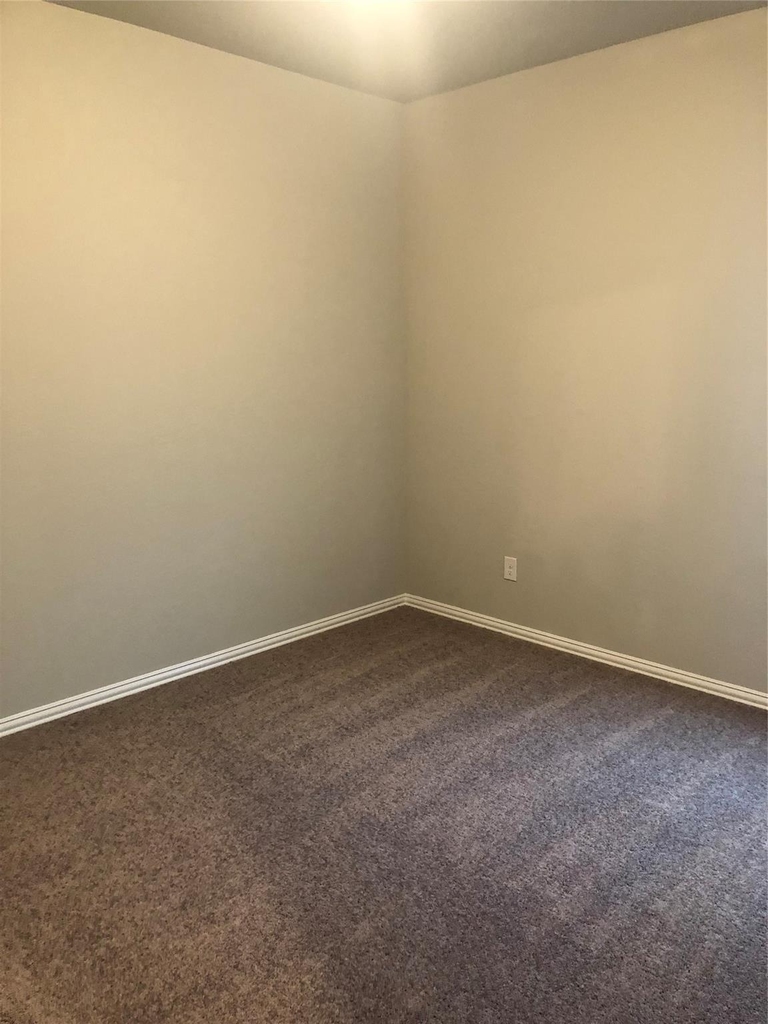 31315 Conover Drive - Photo 10