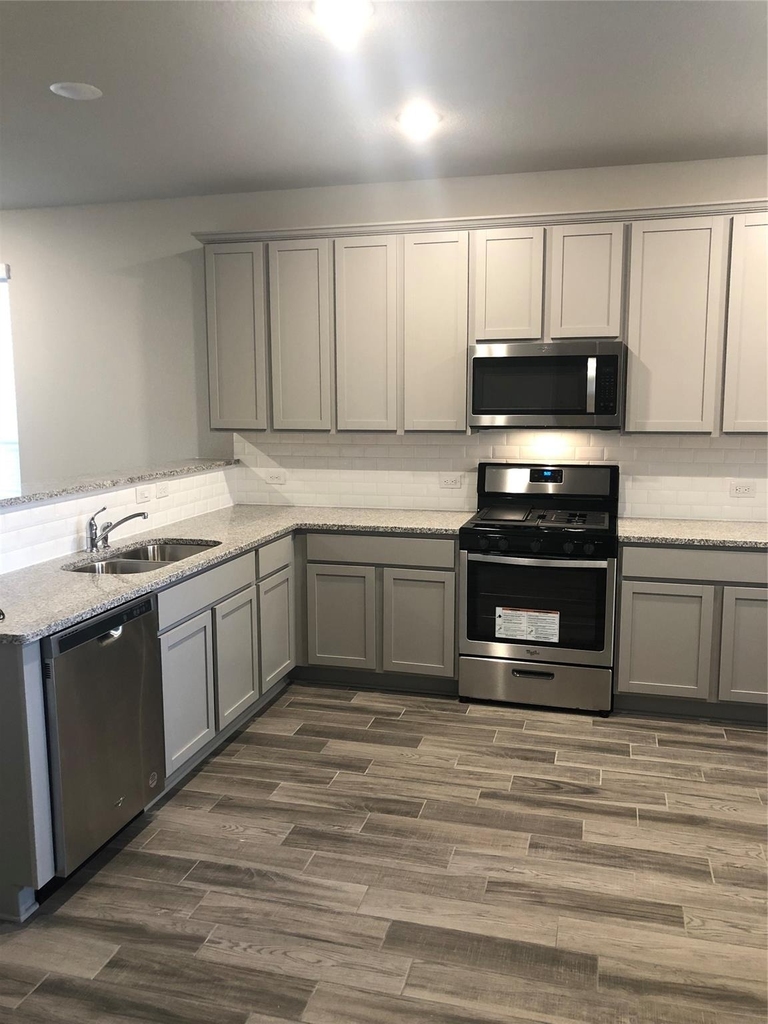 31315 Conover Drive - Photo 1