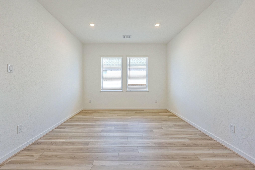 21510 Banpo Bend Drive - Photo 9