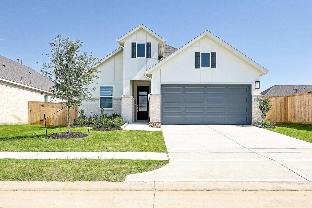 21510 Banpo Bend Drive - Photo 0
