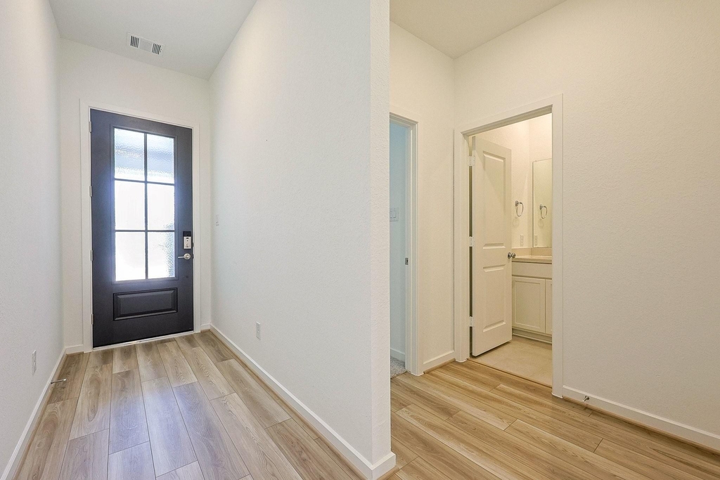 21510 Banpo Bend Drive - Photo 18