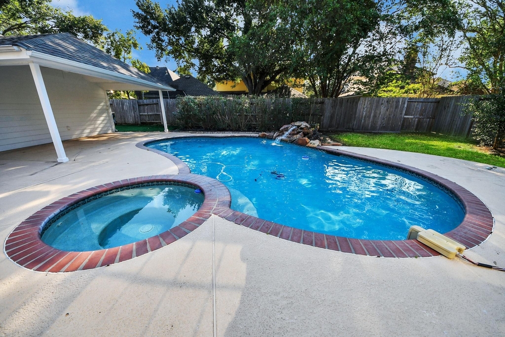 1335 Crescent Parkway Court - Photo 44