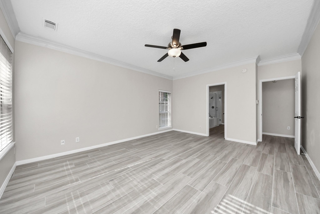 1335 Crescent Parkway Court - Photo 24