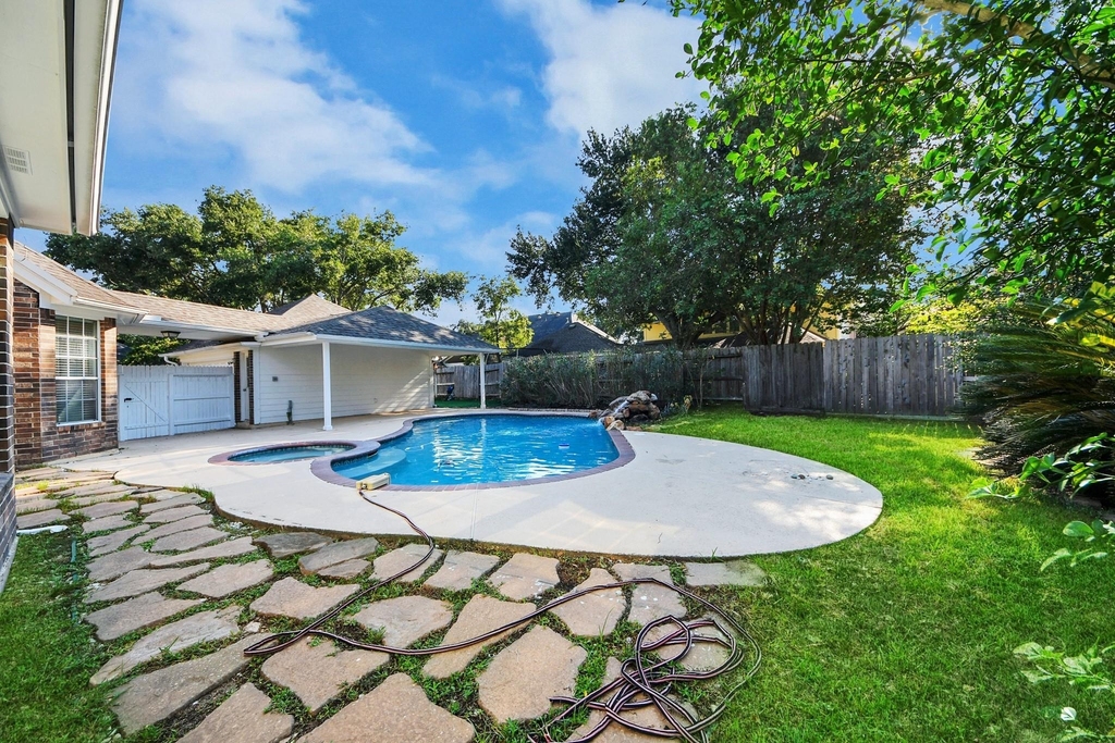 1335 Crescent Parkway Court - Photo 43