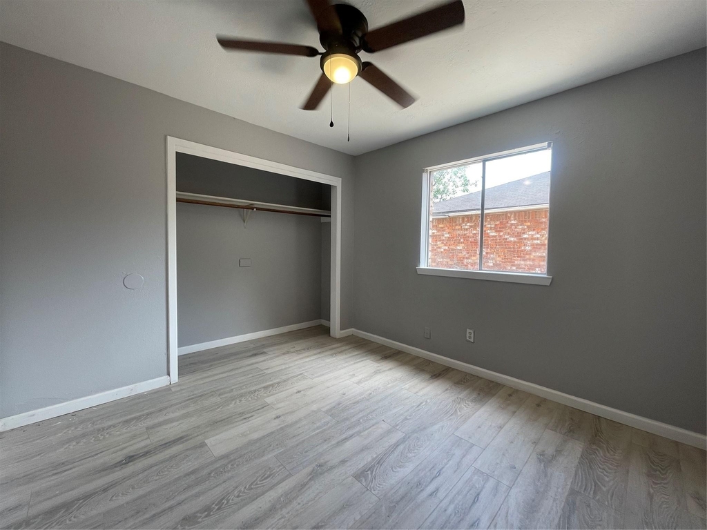 9614 Wellsworth Drive - Photo 6