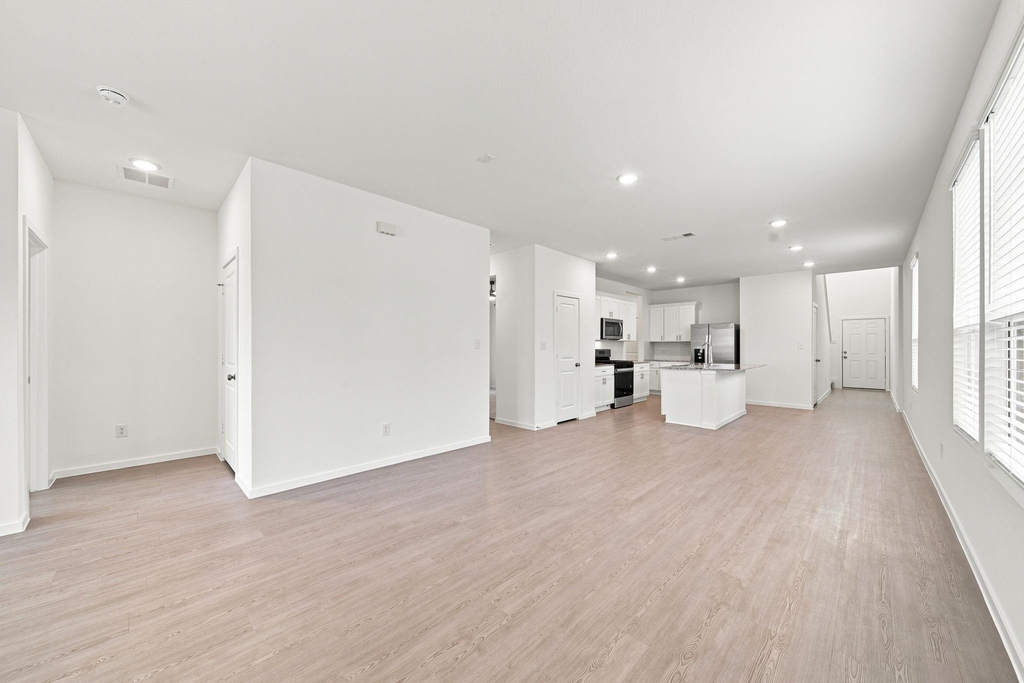 618 Amber Falls Drive - Photo 5