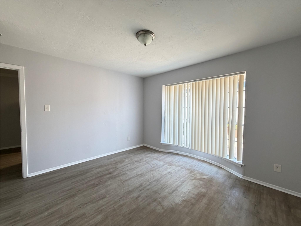 11545 Beechnut Street - Photo 5