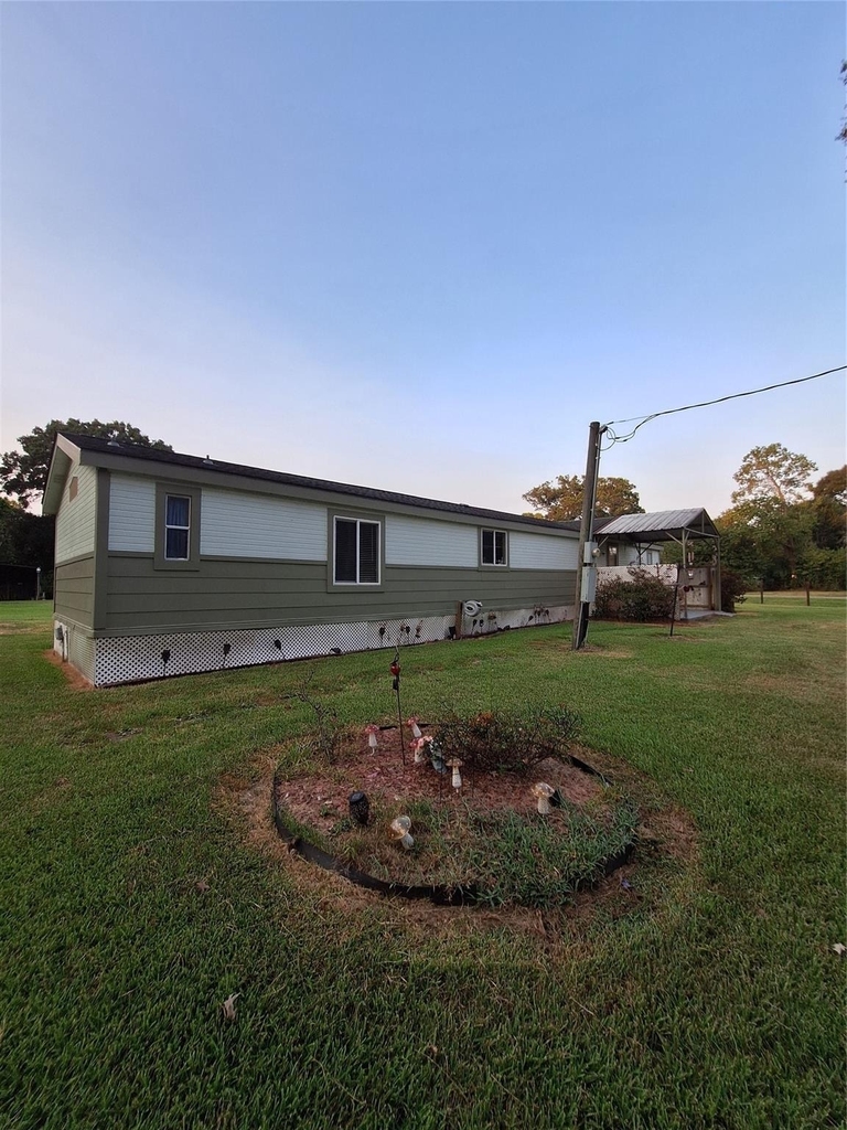 119 County Road 4534 - Photo 1