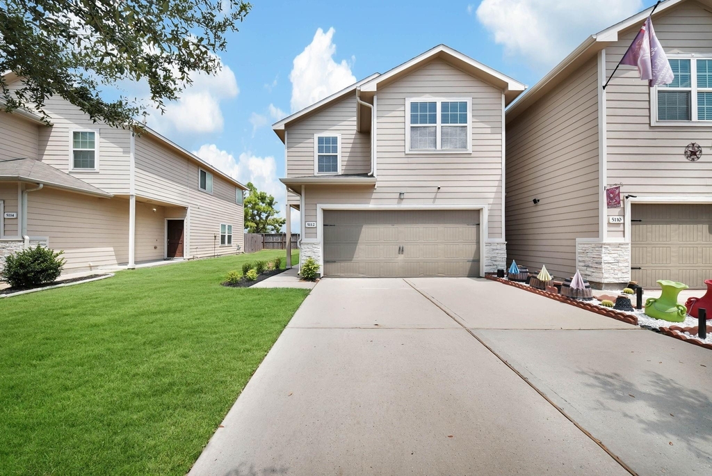 5112 Gable Lane - Photo 2