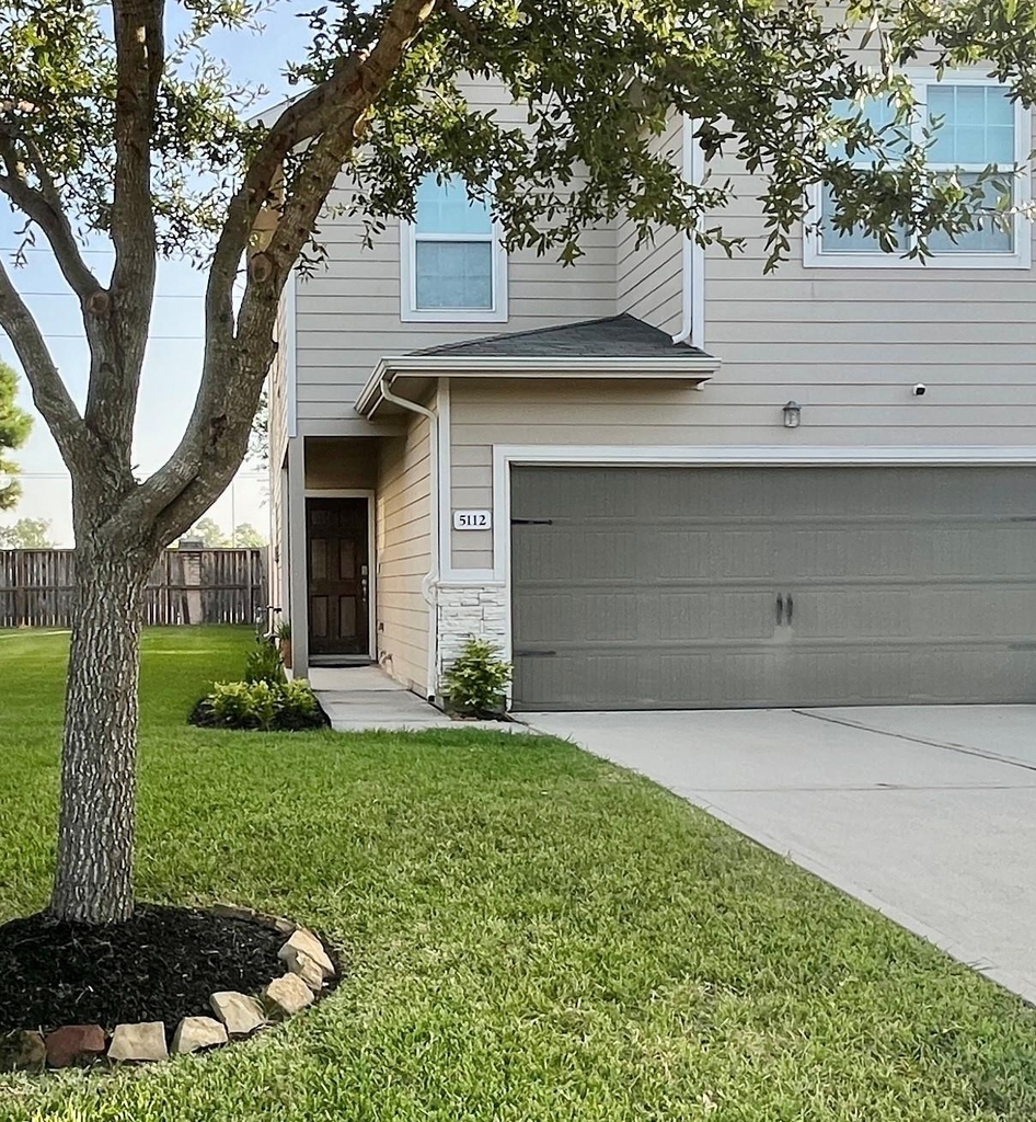 5112 Gable Lane - Photo 0