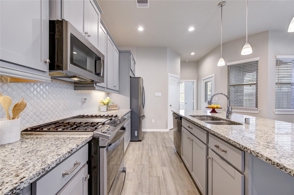 6022 Bristol Spur Lane - Photo 11