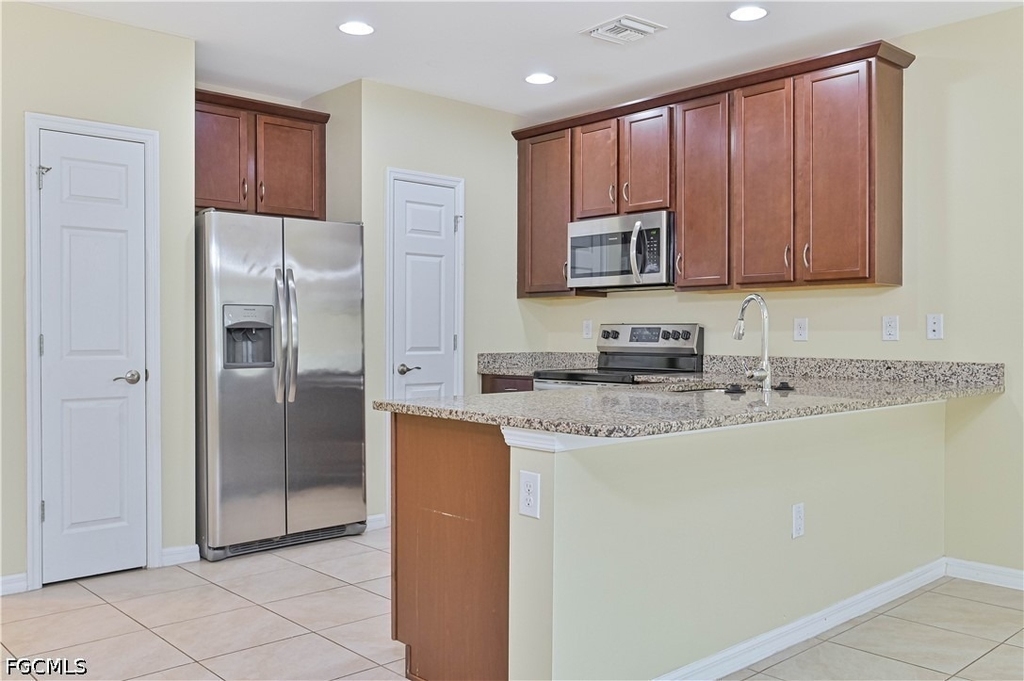 3739 Crofton Court - Photo 4