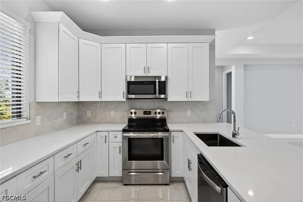 1715 Sw 3rd Street - Photo 7