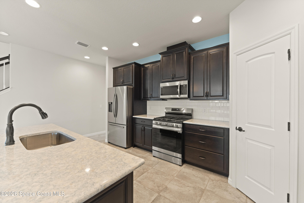 8432 Paragrass Avenue - Photo 7