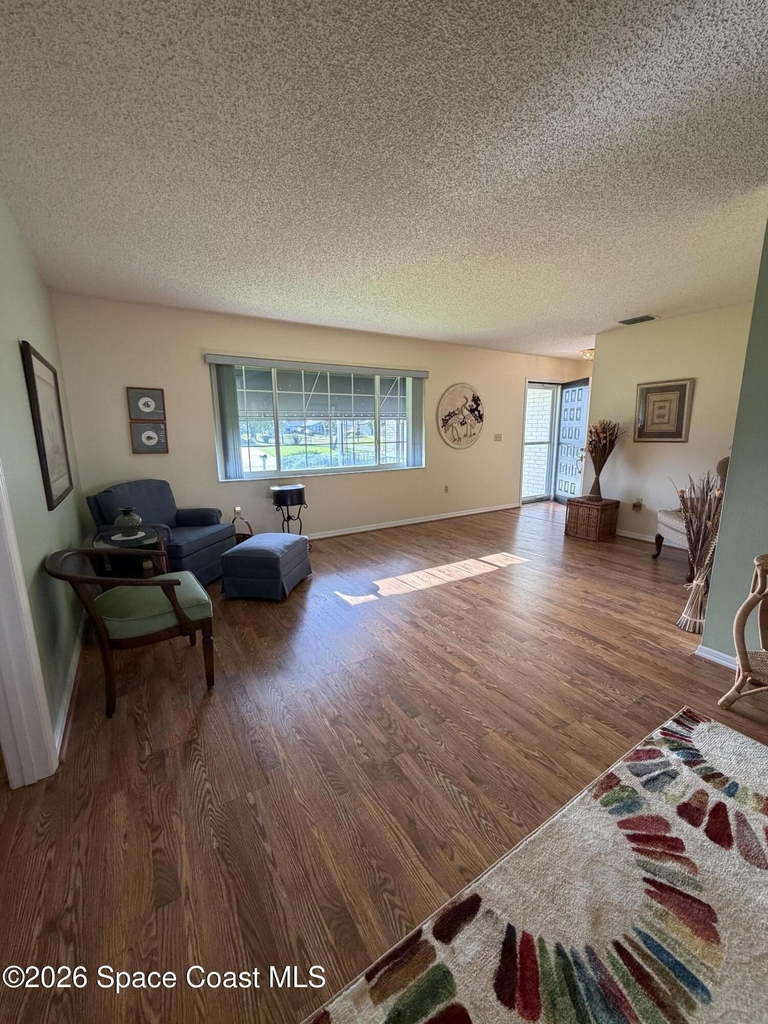 629 Ebony Street - Photo 25