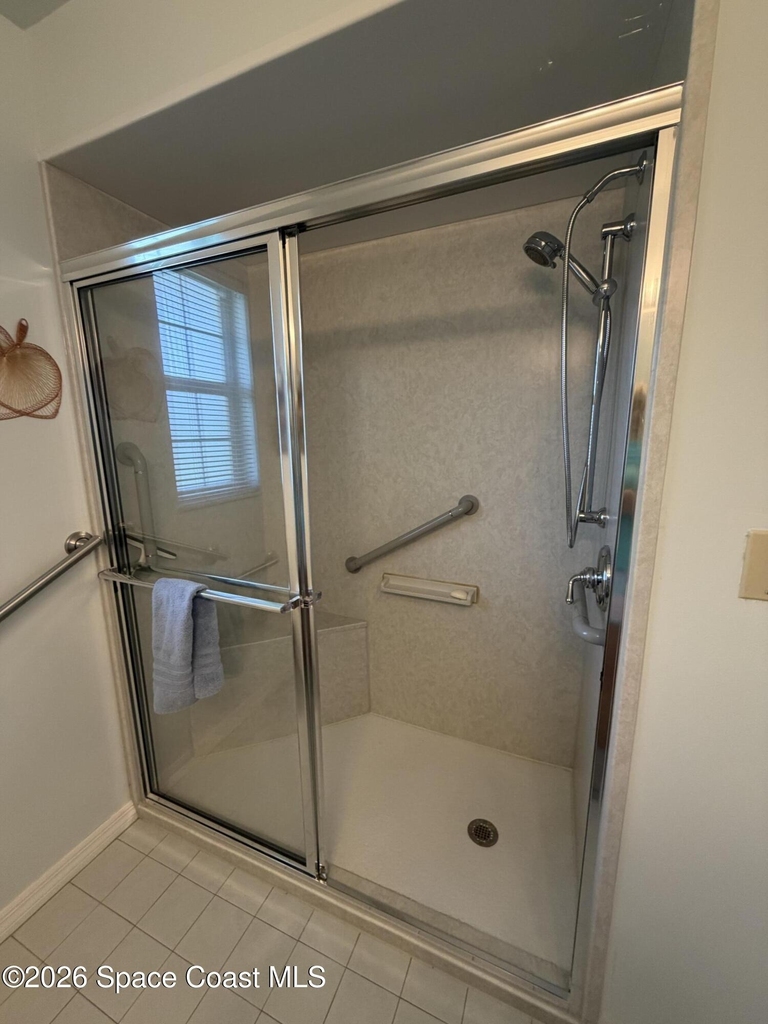 629 Ebony Street - Photo 18