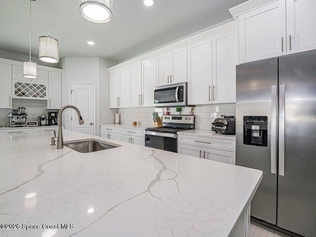 3010 Eldron Boulevard Se - Photo 8
