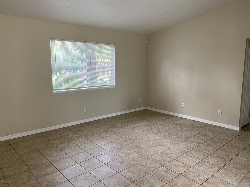 481 Harrington Street Sw - Photo 7