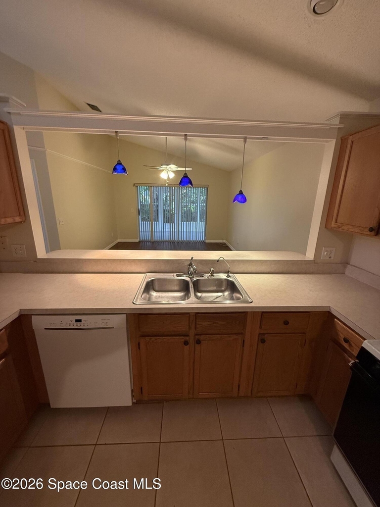 3022 Pebble Creek Street - Photo 12