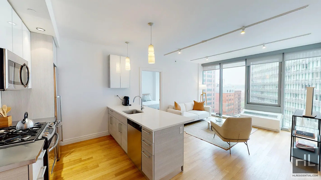 West 54th Street - Photo 2