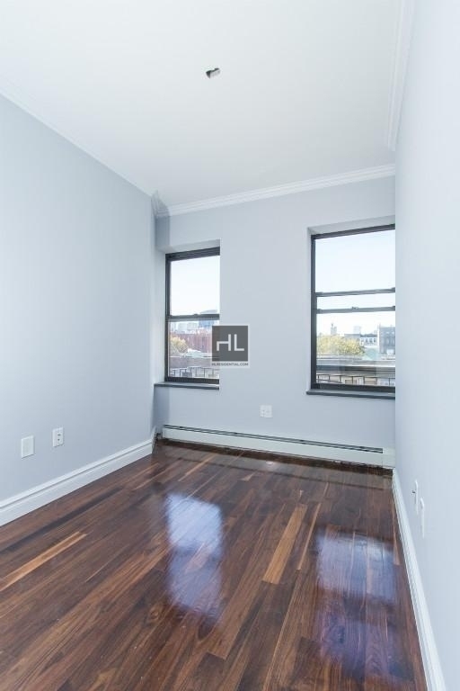 Avenue B - Photo 2