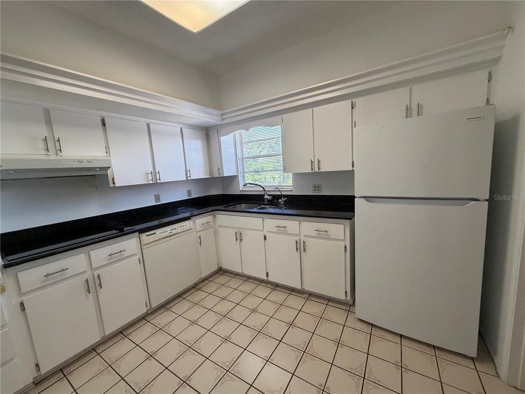 2383 Netherlands Drive - Photo 4
